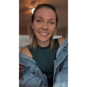 Meet your Posher, Hailey